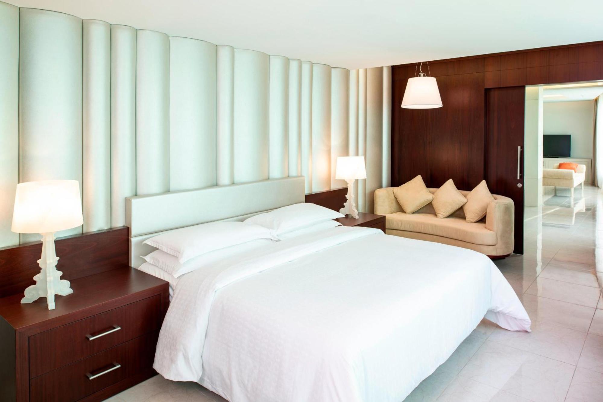 Four Points By Sheraton Sharjah Eksteriør bilde