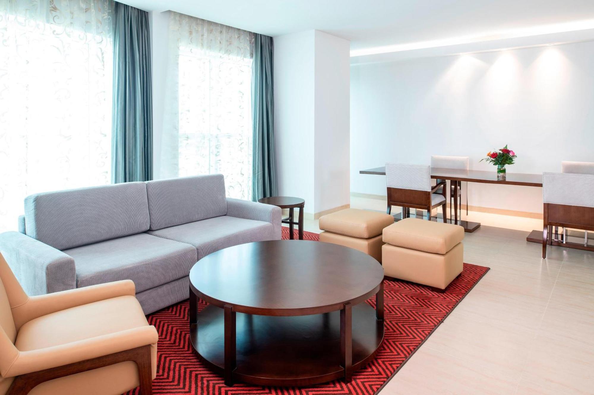 Four Points By Sheraton Sharjah Eksteriør bilde