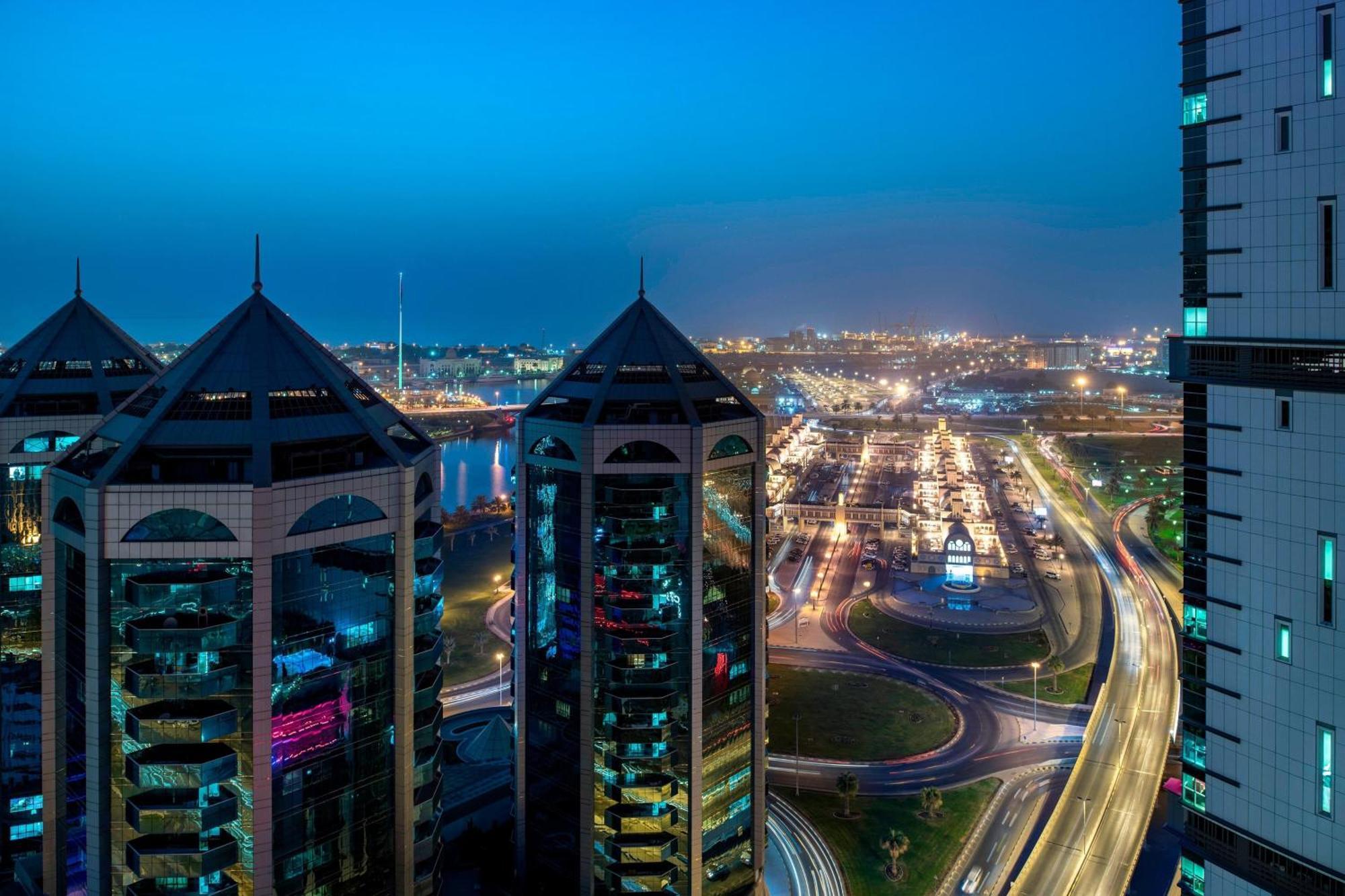 Four Points By Sheraton Sharjah Eksteriør bilde